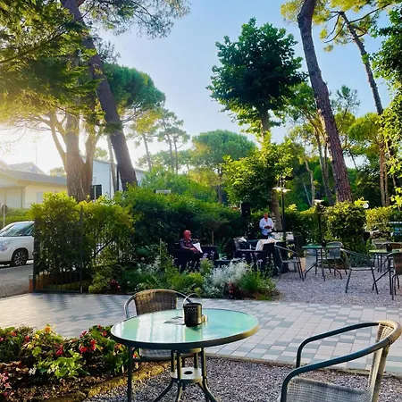 Hotel B&B Des Bains Milano Marittima 3*