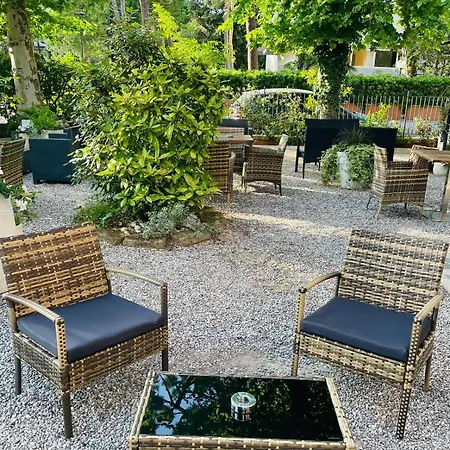ホテル Hotel B&B Des Bains Milano Marittima ミラノ・マリッティマ