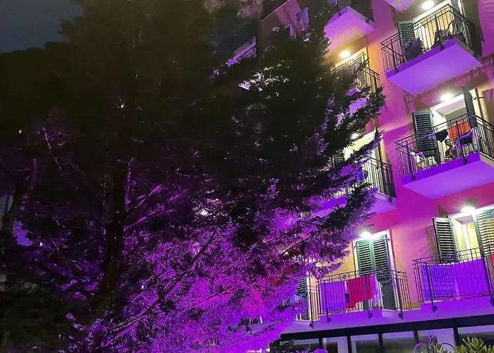 Des Bains 3* 밀라노마리티마